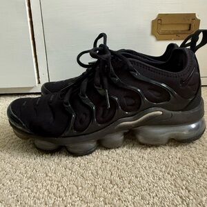 Nike Vapor Max Black Sneakers